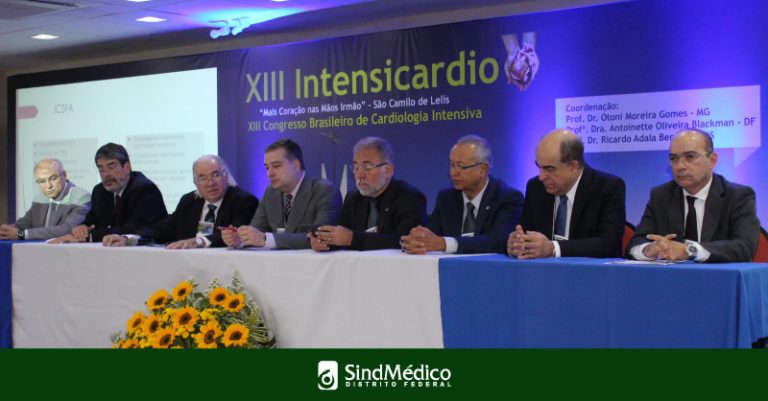 Dr. Gutemberg no Congresso de Cardiologia Intensiva