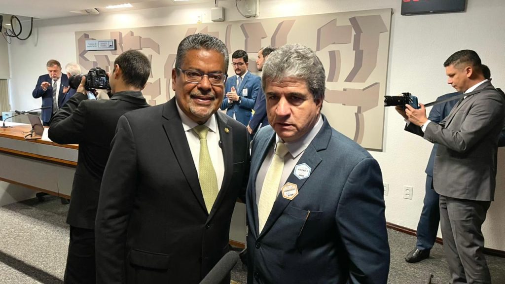 Dr. Carlos Fernando e senador Dr. Hiran, na segunda votação sobre o Profimed
